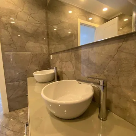 Luxury Unit With Sea View Taksim Square Appartamento